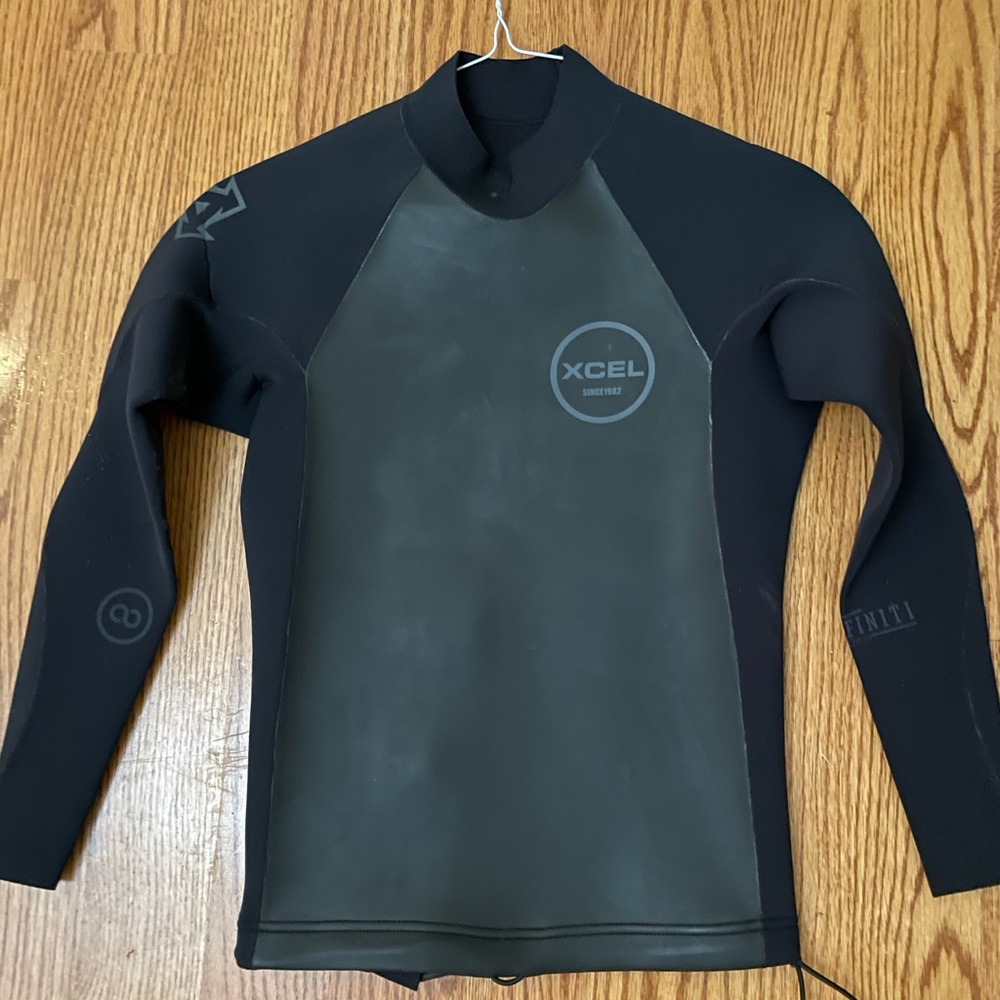 Infiniti xcel wetsuit size small